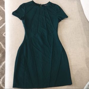 Super flattering Express dress